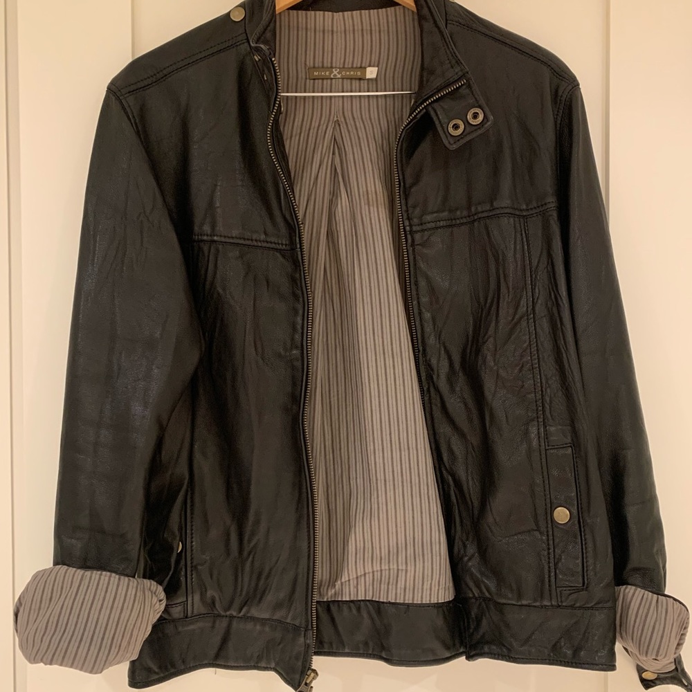 Mike & Chris classic leather jacket . Black. Sz S